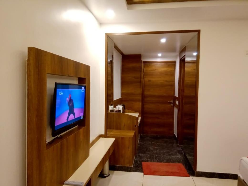 Hotel Green Orchid Udhampur מראה חיצוני תמונה