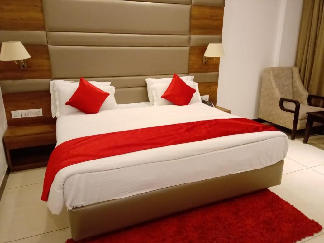 Hotel Green Orchid Udhampur מראה חיצוני תמונה