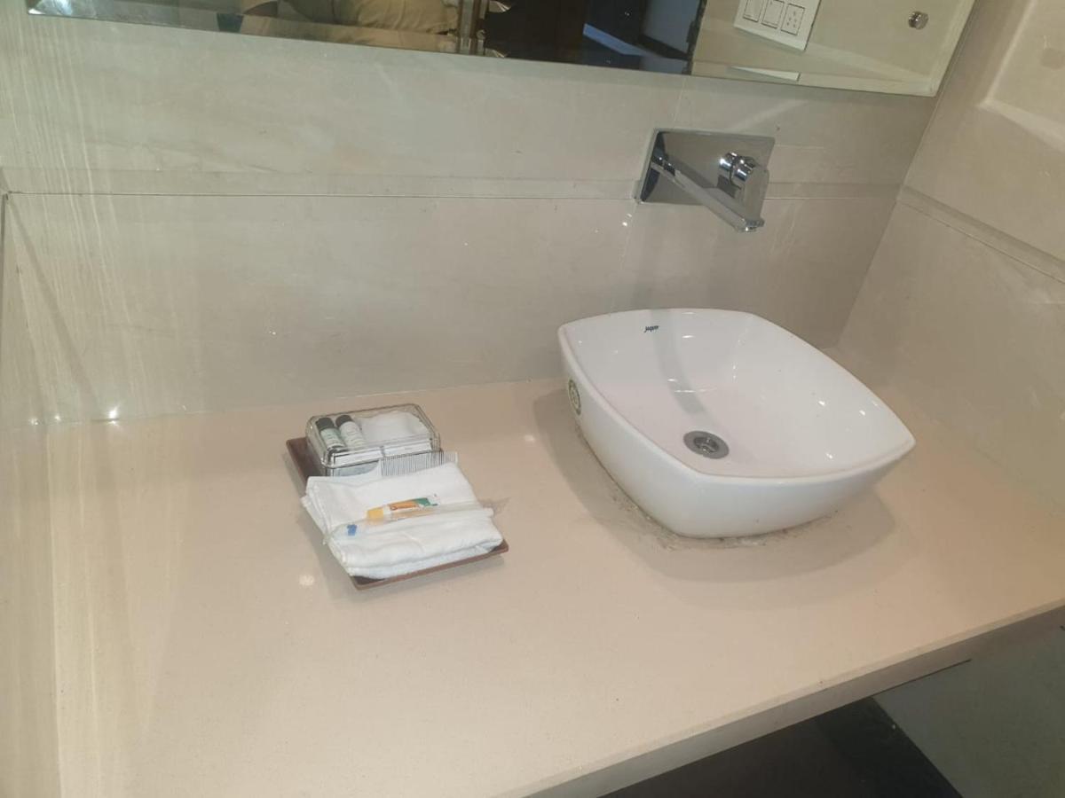 Hotel Green Orchid Udhampur מראה חיצוני תמונה