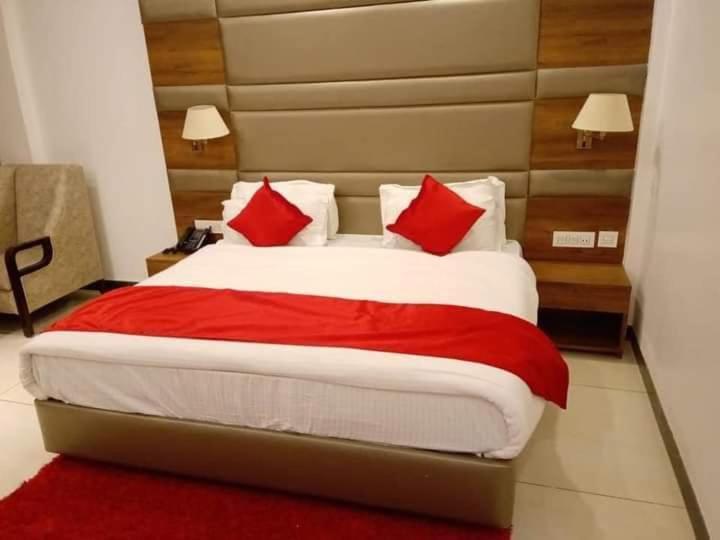 Hotel Green Orchid Udhampur מראה חיצוני תמונה